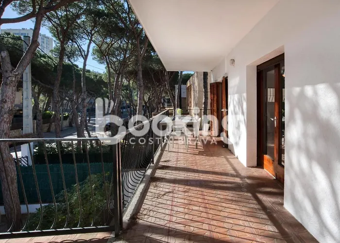 Mar Bella A Dos Minuts De La Platja Amb Wifi I Parking Per 6 Persones Apartment Castell-Platja d’Aro