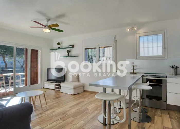 Mar Bella A Dos Minuts De La Platja Amb Wifi I Parking Per 6 Persones Apartment